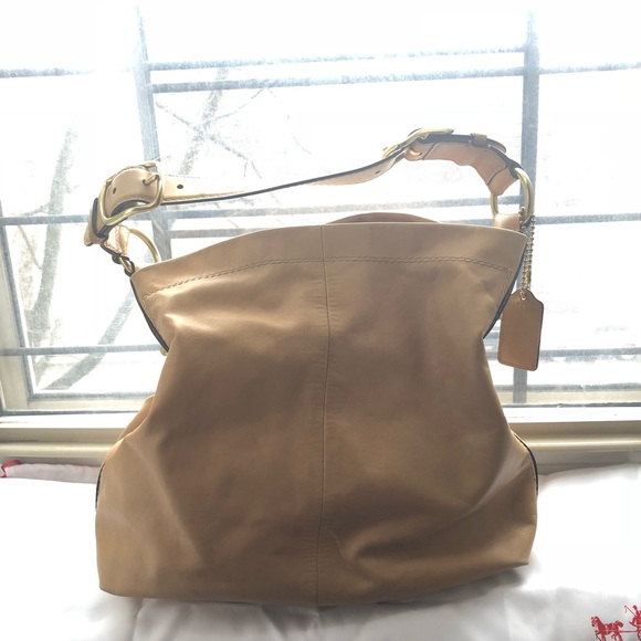 Coach Buckle Hobo Shoulder Bag Camel Color Soft 💕 - Picture 1 of 7